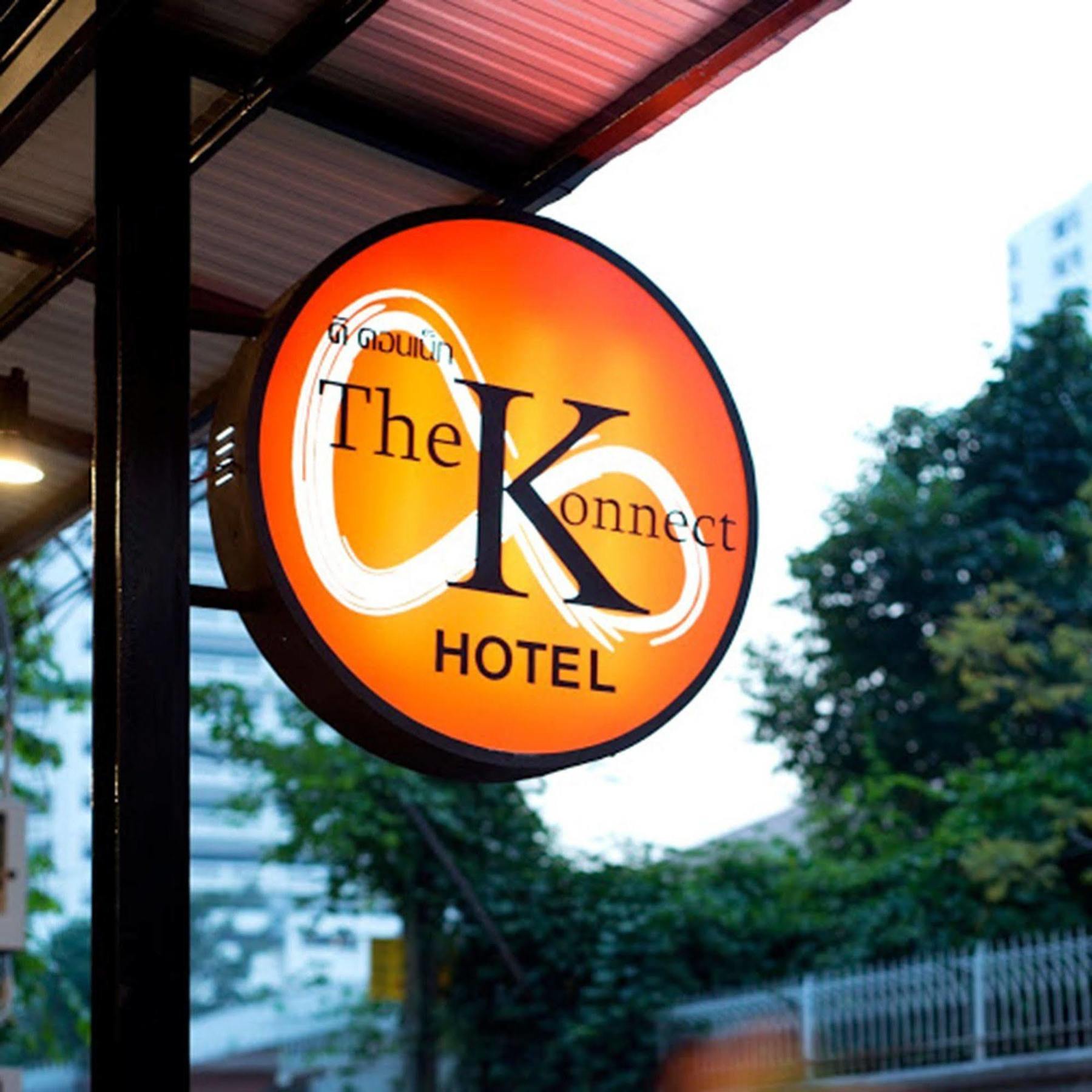 The Konnect Hotel Bangkok Luaran gambar